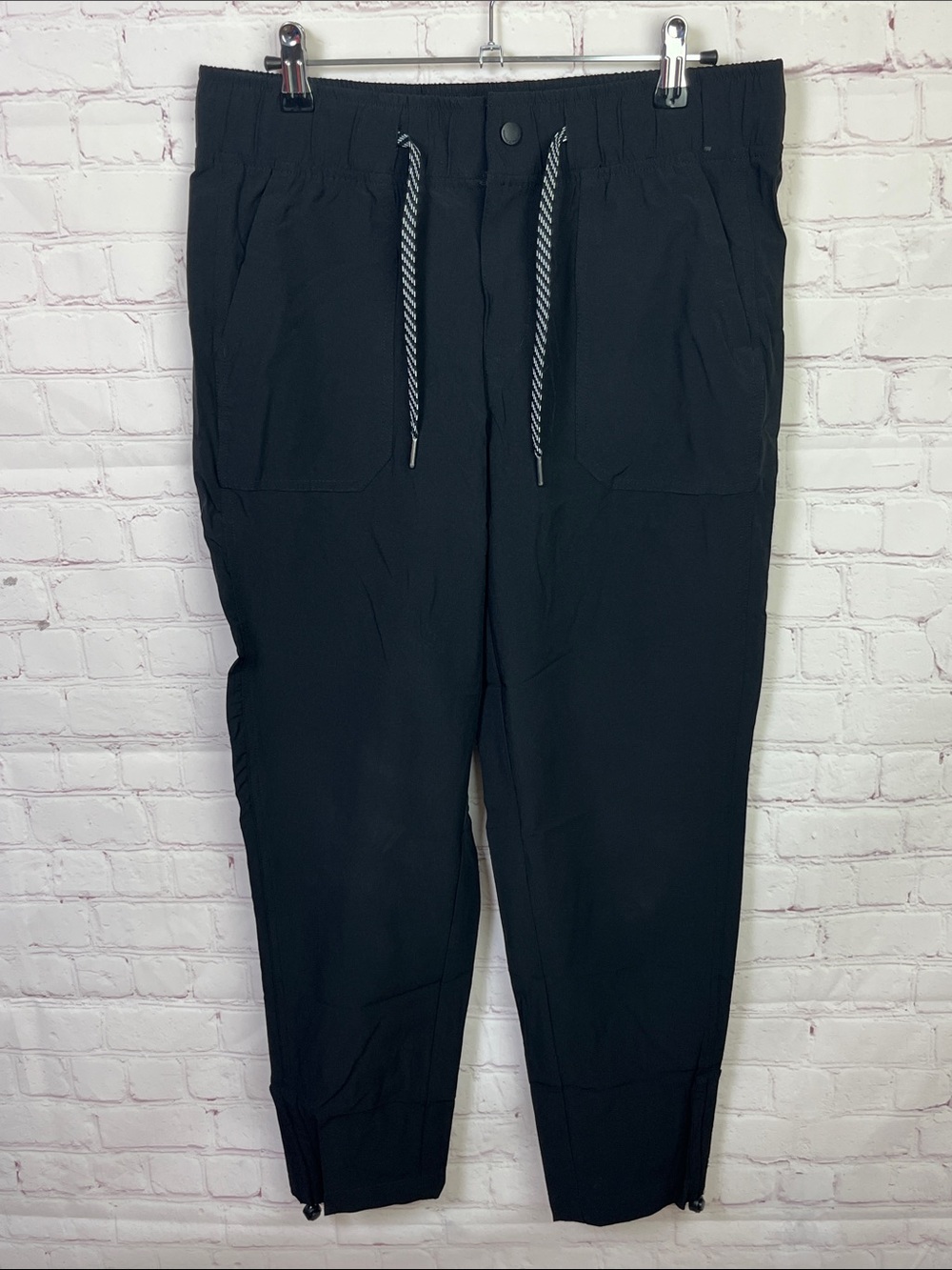 Avalanche Black Nylon Activewear Jogger Pants in Black Size Small
